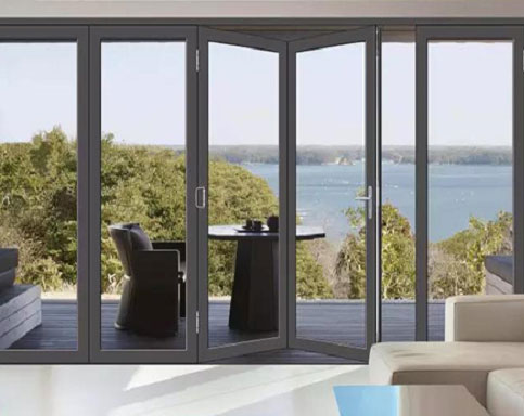 堅持創新與服務 打造門窗行業領先品牌