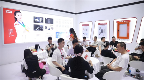 圓滿落幕 深圳森力霸閃耀第29屆鋁門窗幕墻新產品博覽會