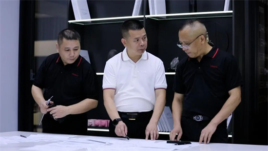 對話德技優品雷少軍,鋁合金門窗品牌為每個家庭筑起安全屏障