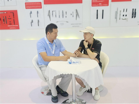 完美收官|(zhì)深圳森力霸門窗五金驚艷亮相上海FBC博覽會