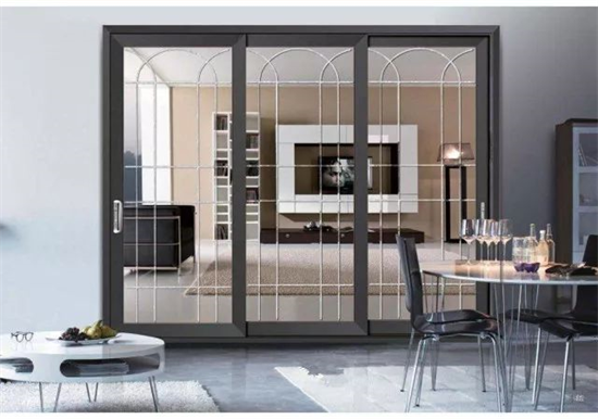 門窗選擇攻略：鋁合金門窗與塑鋼門窗的優勢與劣勢大盤點