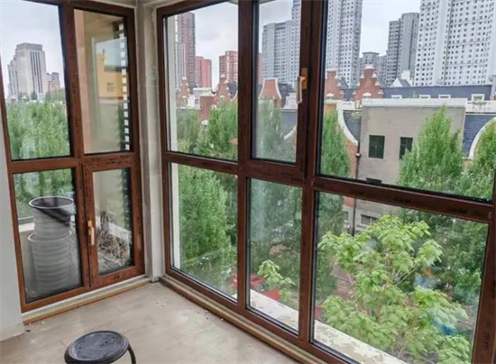 門(mén)窗品牌的多功能性：一窗多用的創(chuàng)新設(shè)計(jì)