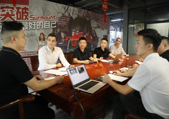 跨界合作新典范：鑫華派鋁業與意大利設計師共創未來