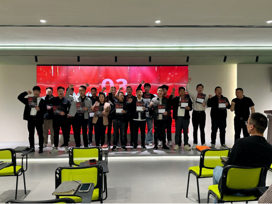 鑫華派鋁業2025目標啟動大會：蓄勢待發，劍指新程