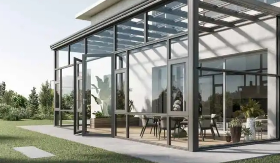 系統門窗翻車實錄：花5萬裝的窗，暴雨天演水簾洞