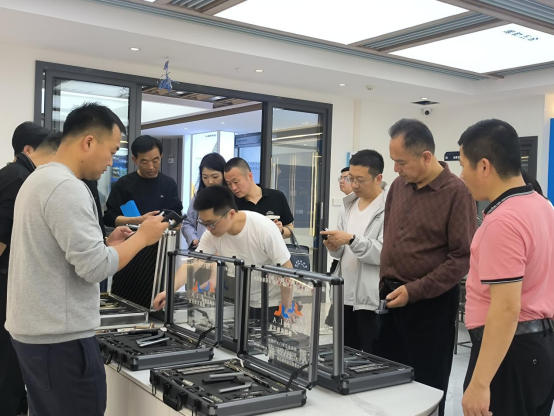 銘帝集團到訪庫勒五金：共謀門窗行業高質量發展新路徑