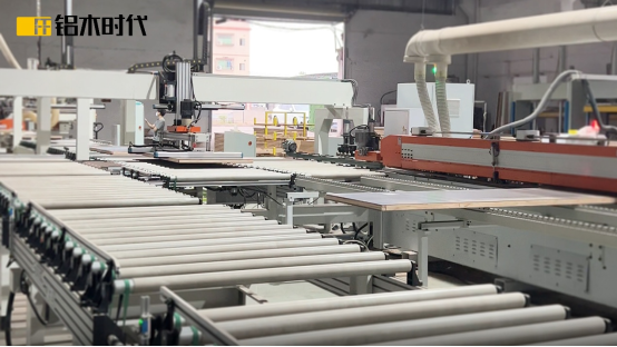 探秘鋁木時代智能工廠：全鋁門行業背后的“硬核制造力”