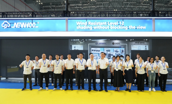 晾百年防風卷簾新品閃耀R+T ASIA展，全球共鑒遮陽科技新高度